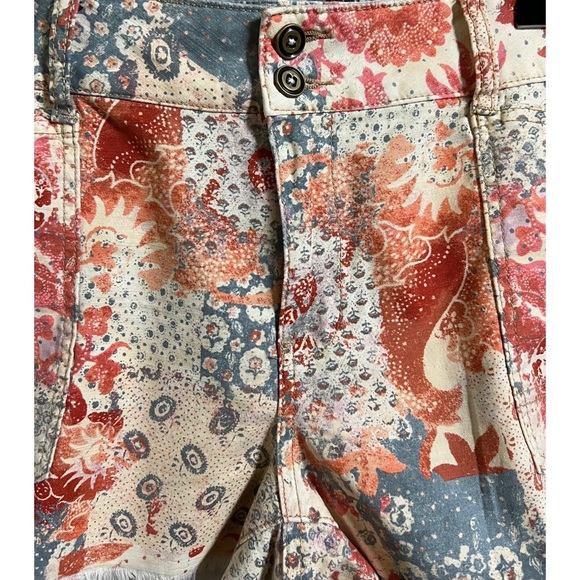 Anthropologie Pilcro Wanderer Low Rise Paisley Shorts 32 - Picture 2 of 9